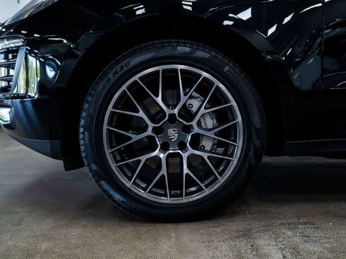 Used 2017 Porsche Macan S AWD/4WD image 4