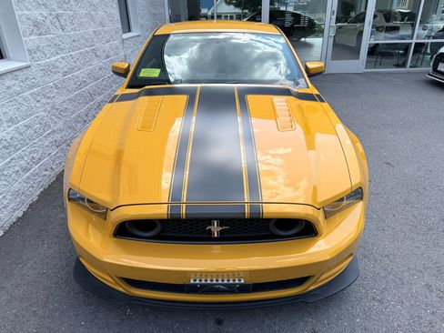 Used 2013 Ford Mustang Boss 302 w/ Boss 302 Accessory Pkg RWD image 17