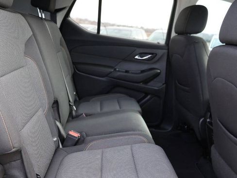 Used 2021 Chevrolet Traverse LS FWD image 16