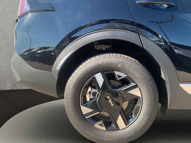 New 2026 Kia Sportage LX w/ LX Convenience Package AWD/4WD image 28