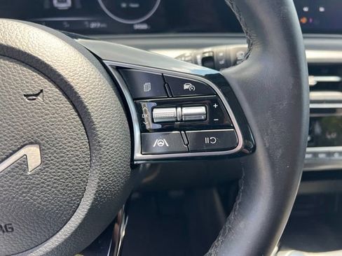 Certified 2024 Kia Seltos X-Line AWD/4WD image 16