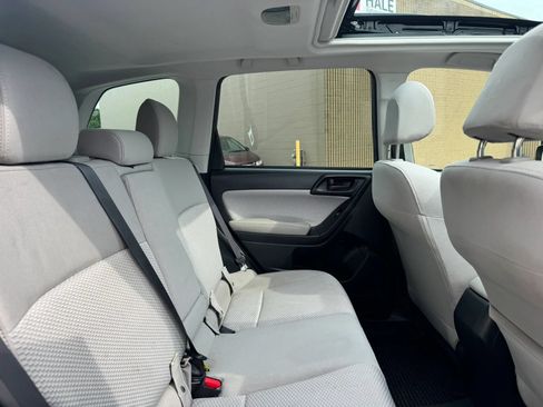 Used 2017 Subaru Forester 2.5i Premium AWD/4WD image 34