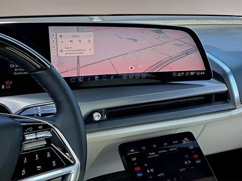 New 2026 Cadillac Vistiq Luxury image 7