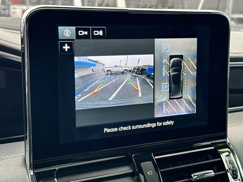 Used 2019 Lincoln Navigator Reserve image 21