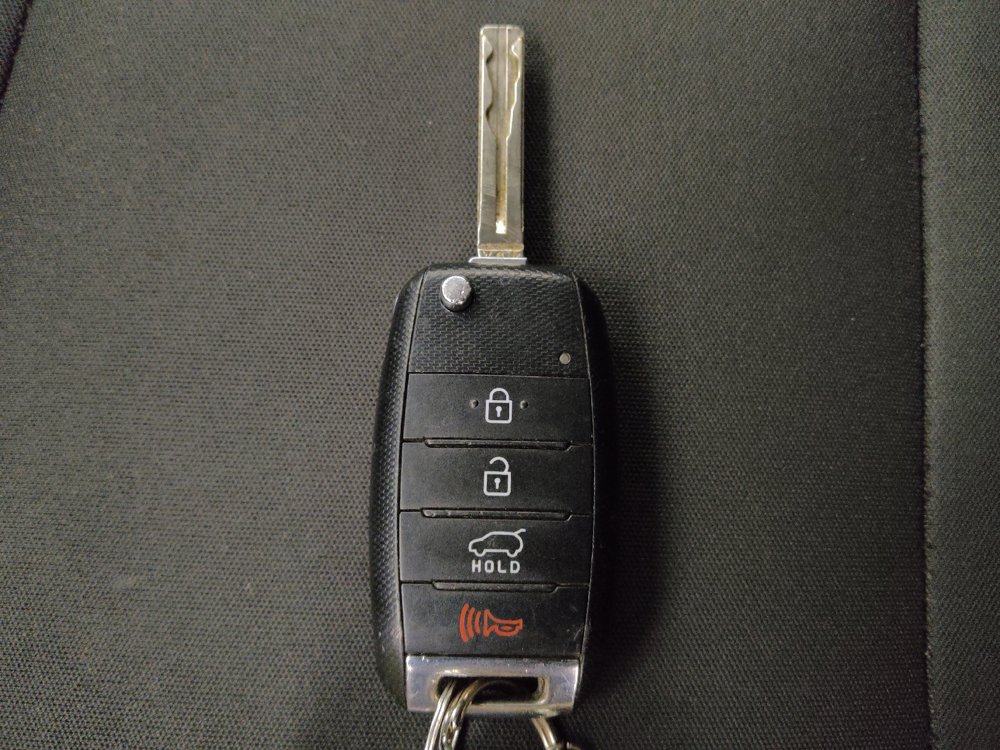 Used 2014 Kia Soul ! FWD image 32