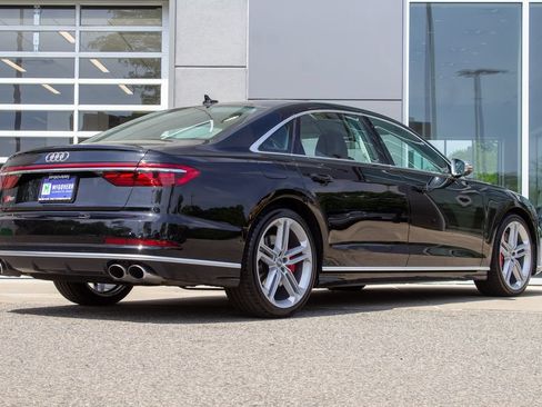 Used 2020 Audi S8 L AWD/4WD image 10