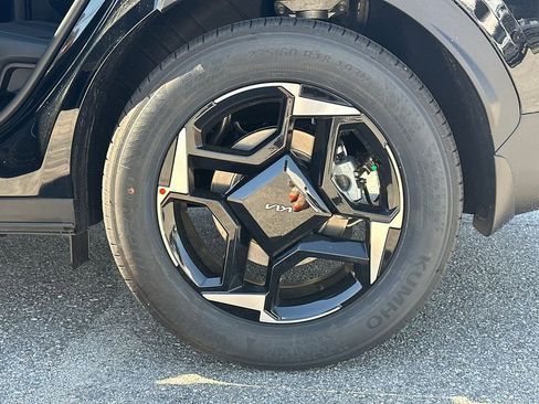 New 2026 Kia Sportage EX FWD image 19