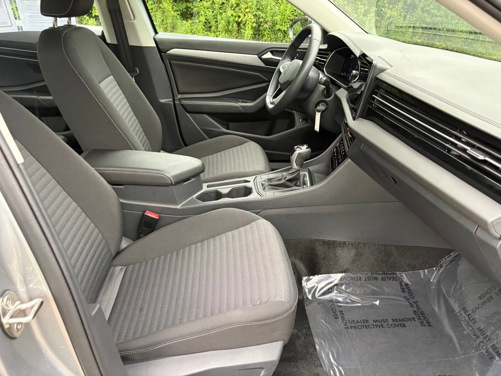 Used 2026 Volkswagen Jetta S FWD image 29
