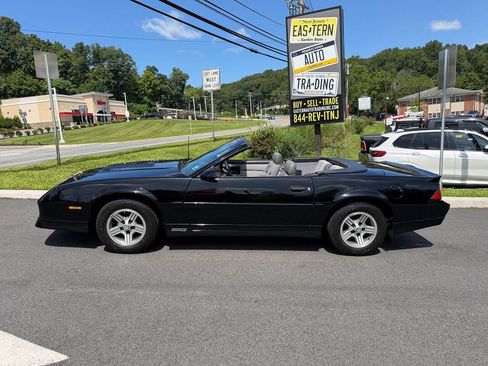 Used 1989 Chevrolet Camaro IROC-Z RWD image 10