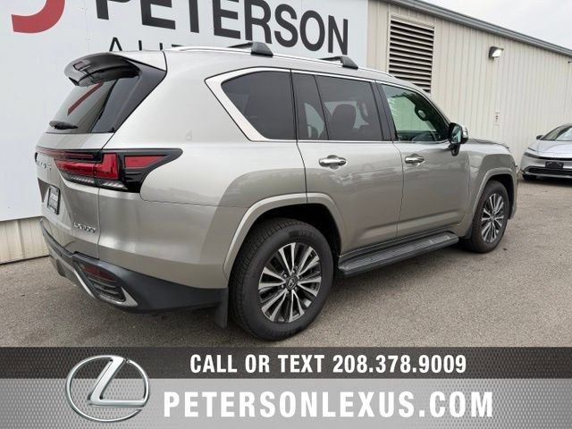 Used 2023 Lexus LX 600 4WD w/ Interior Upgrade Package image 4