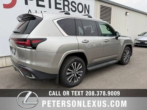 Used 2023 Lexus LX 600 4WD w/ Interior Upgrade Package image 4