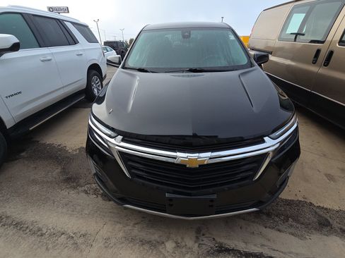 Used 2022 Chevrolet Equinox LT FWD image 2