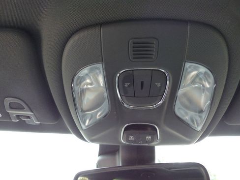 Used 2022 Jeep Compass High Altitude AWD/4WD image 35