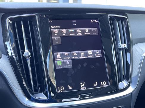 Used 2022 Volvo V60 T5 Cross Country w/ Advanced Package image 30