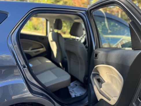 Used 2018 Ford EcoSport S image 9
