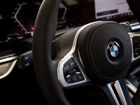 Used 2026 BMW X7 M60i AWD/4WD image 18