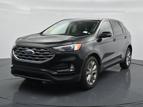 Used 2024 Ford Edge Titanium AWD/4WD image 2