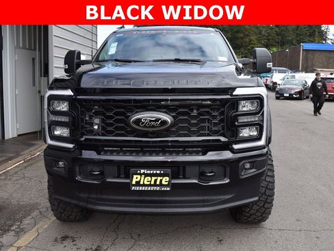 New 2025 Ford F250 XLT w/ Black Appearance Package image 4