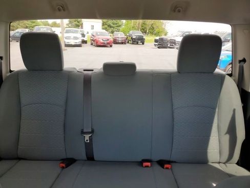 Used 2017 RAM 2500 Tradesman w/ Chrome Appearance Group AWD/4WD image 13