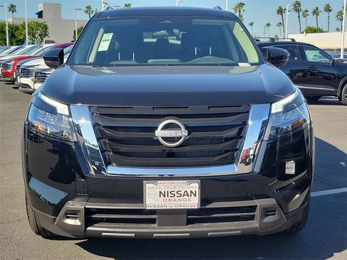 New 2025 Nissan Pathfinder SV image 19