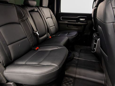 Used 2023 RAM 2500 Big Horn w/ Night Edition image 33