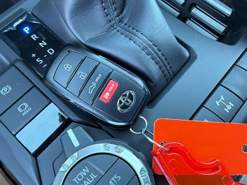 New 2026 Toyota Tacoma TRD Off-Road image 29