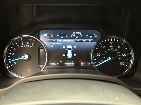 Used 2021 Ford Expedition XLT image 6