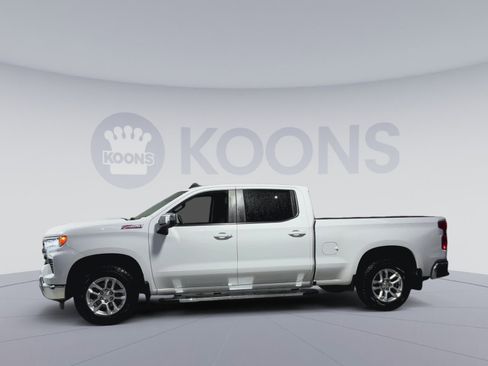 Used 2024 Chevrolet Silverado 1500 LT AWD/4WD image 7