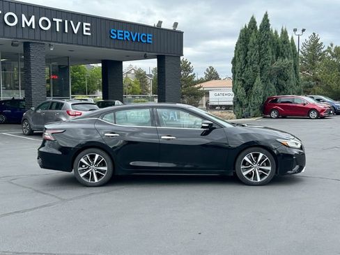 Used 2019 Nissan Maxima 3.5 SV w/ Floor Mat Group FWD image 3