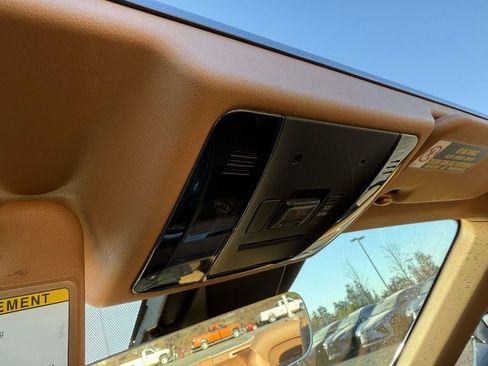 Used 2021 Lexus LC 500 Convertible image 28