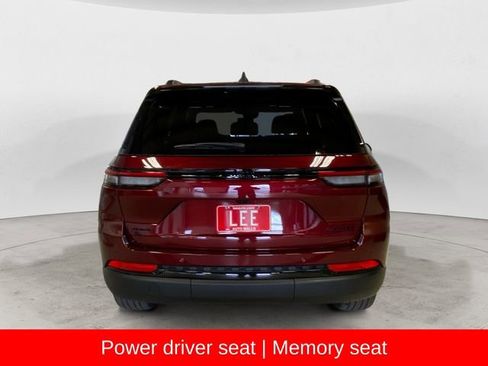 New 2025 Jeep Grand Cherokee Limited w/ Black Appearance Package image 4