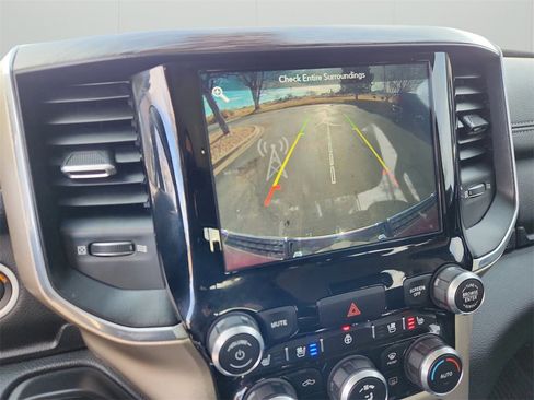 Used 2019 RAM 1500 Laramie image 25