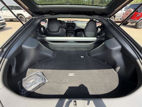 Used 2025 Nissan Z Performance w/ Floor Mat Package RWD image 17