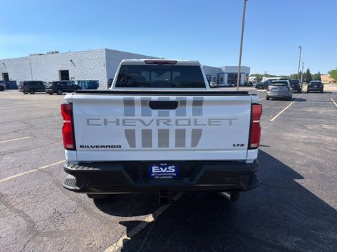 New 2026 Chevrolet Silverado 3500 LTZ AWD/4WD image 6