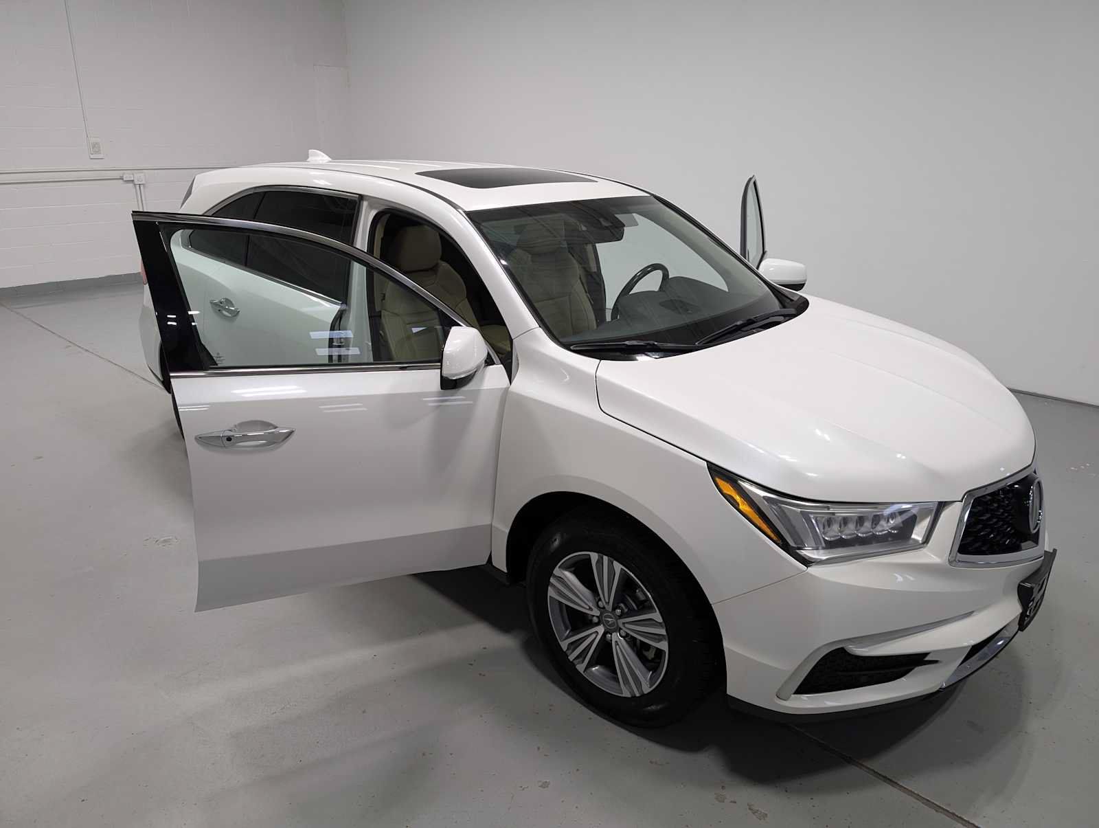 Used 2020 Acura MDX SH-AWD image 16