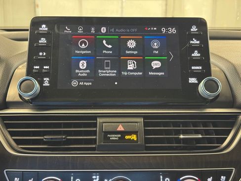 Used 2018 Honda Accord Touring image 44