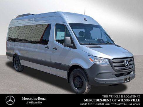 New 2025 Mercedes-Benz Sprinter 2500 image 1