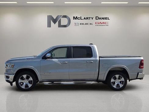 Used 2021 RAM 1500 Laramie AWD/4WD image 2