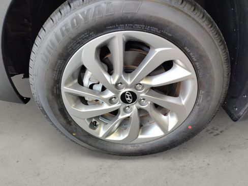 Used 2018 Hyundai Tucson SE w/ Cargo Package FWD image 9