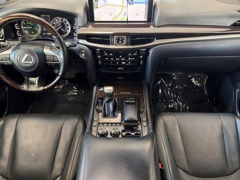 Certified 2021 Lexus LX 570 4WD w/ Sport Package image 3