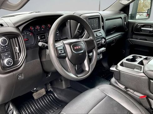 Used 2022 GMC Sierra 2500 Pro w/ Convenience Package AWD/4WD image 17