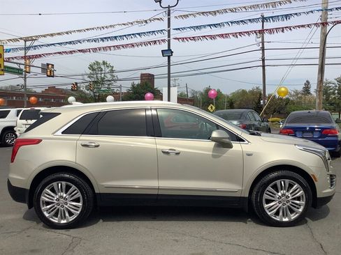 Used 2017 Cadillac XT5 Premium Luxury AWD/4WD image 9