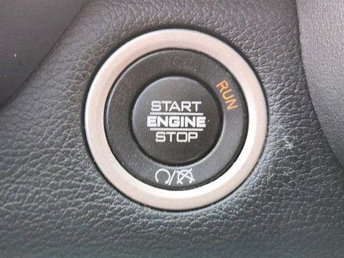 Used 2024 RAM 3500 Big Horn image 17