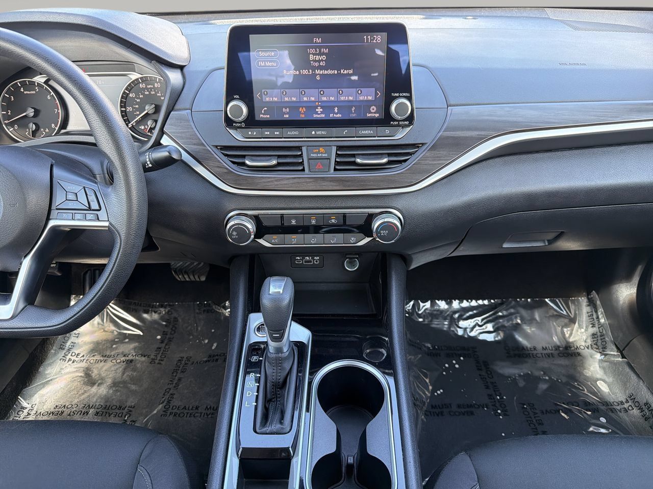 Used 2024 Nissan Altima 2.5 SV FWD image 13