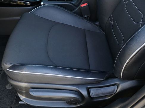 Used 2023 Kia Forte GT-Line image 19