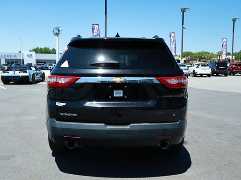 Used 2019 Chevrolet Traverse LT FWD image 7
