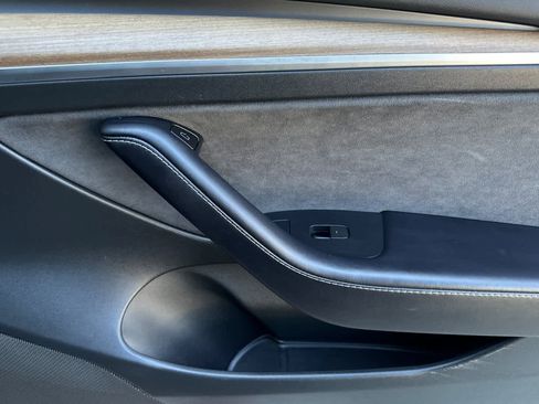 Used 2023 Tesla Model 3 Standard Range RWD image 18