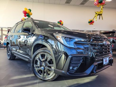 Certified 2025 Subaru Ascent Onyx Edition w/ Popular Package #2 image 1