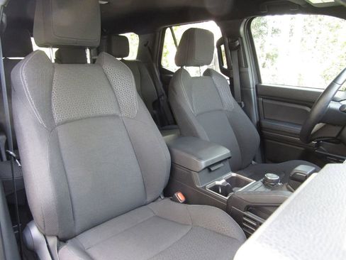 Used 2025 Toyota 4Runner SR5 AWD/4WD image 18