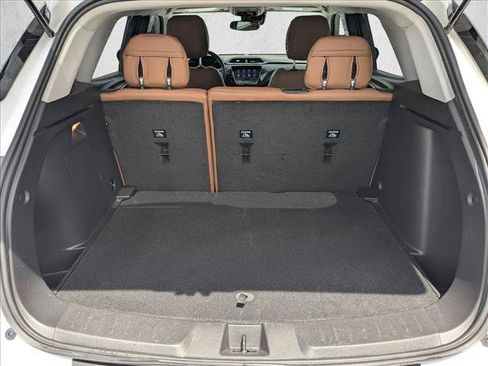 Used 2023 Chevrolet TrailBlazer LT w/ Convenience Package FWD image 6